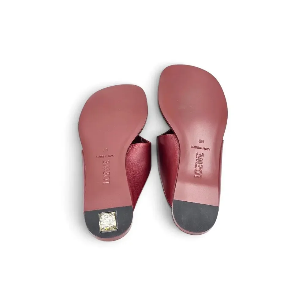 Loewe Toggle Flat Sandals Calfskin Leather Burnt Red EU 38 US 8 - NWB $1100